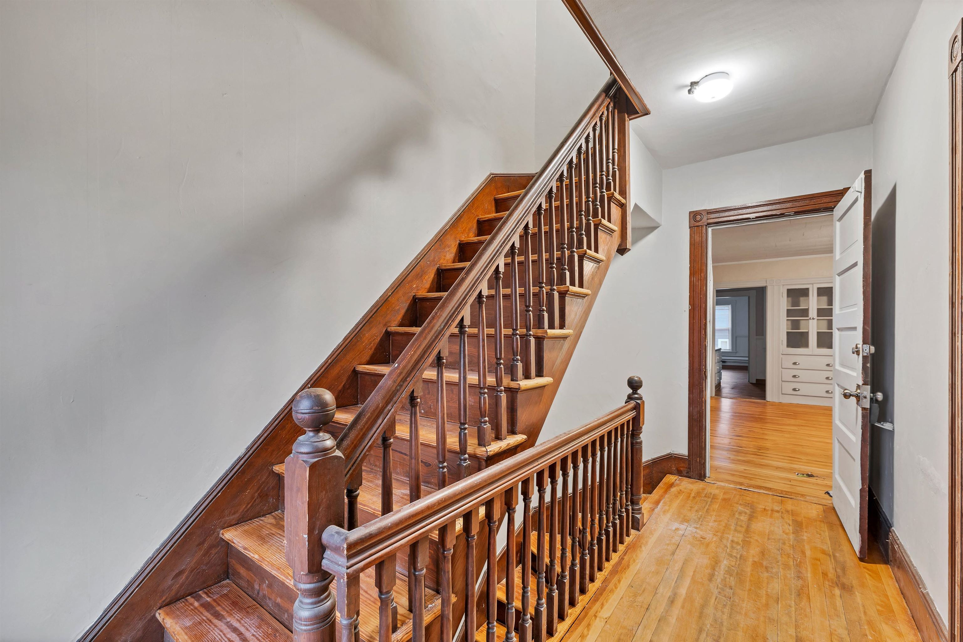 551 Montgomery Street Manchester, NH 03102 - Photo 32 of 42