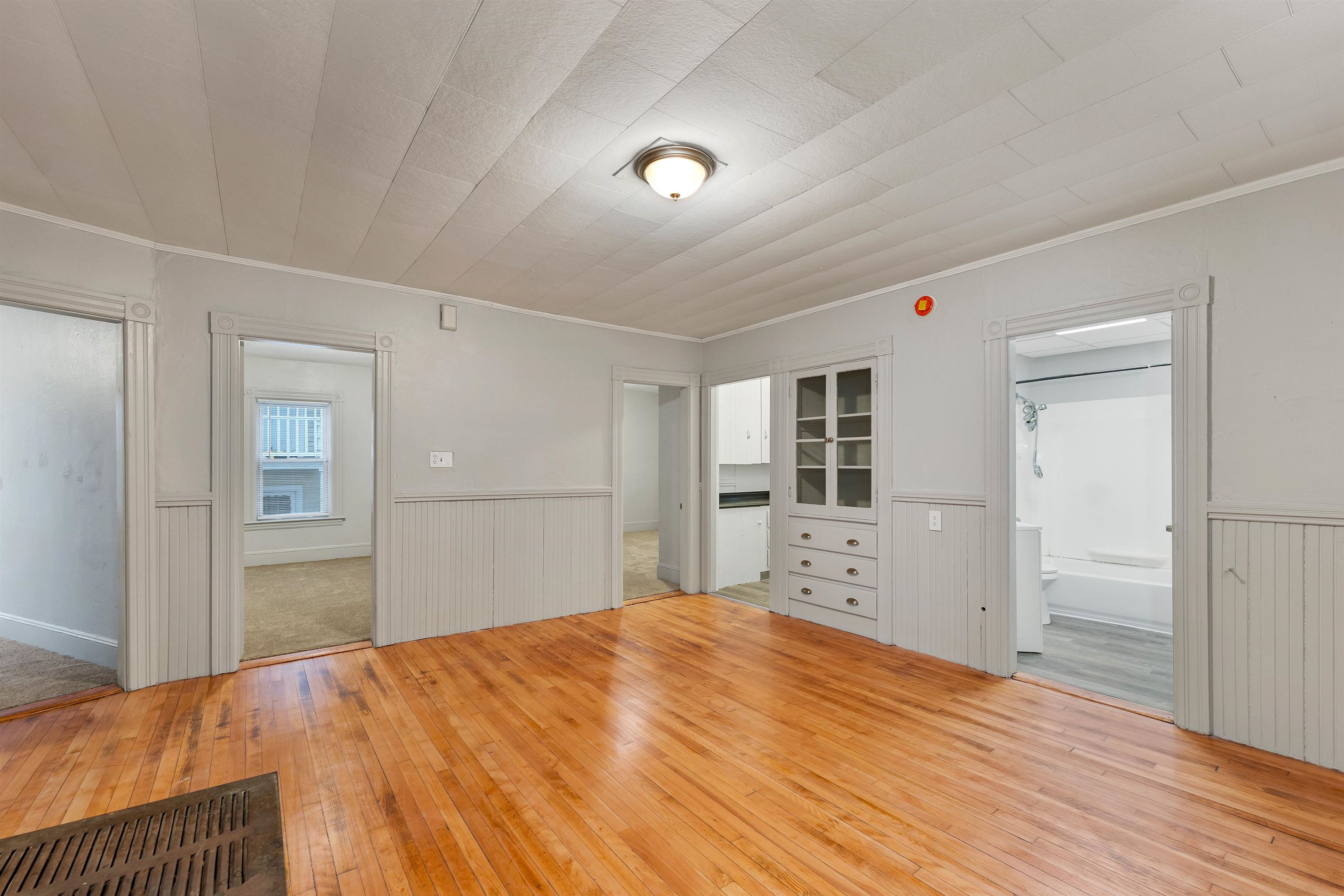 551 Montgomery Street Manchester, NH 03102 - Photo 38 of 42