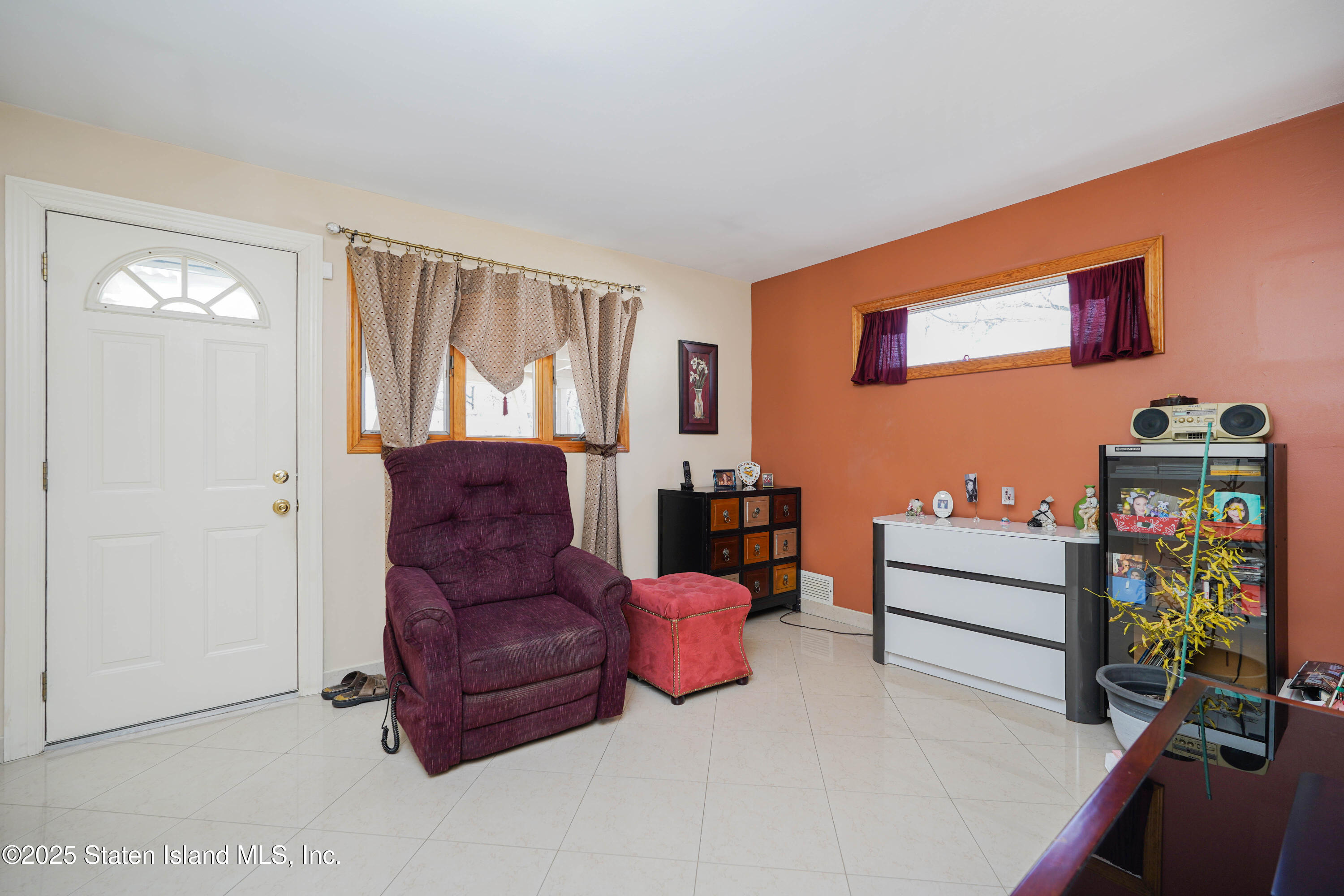 4685 Amboy Road Staten Island, NY 10312 - Photo 18 of 32 Bedroom