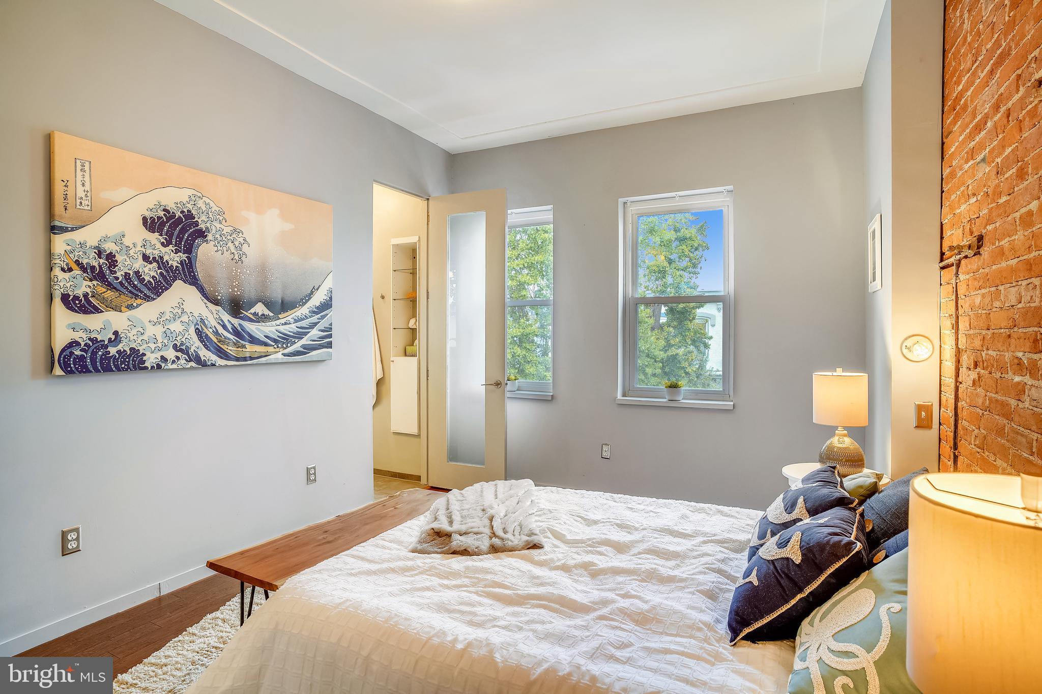 1322 Riggs Street Northwest Washington, DC 20009 - Photo 18 of 40 Owners Suite