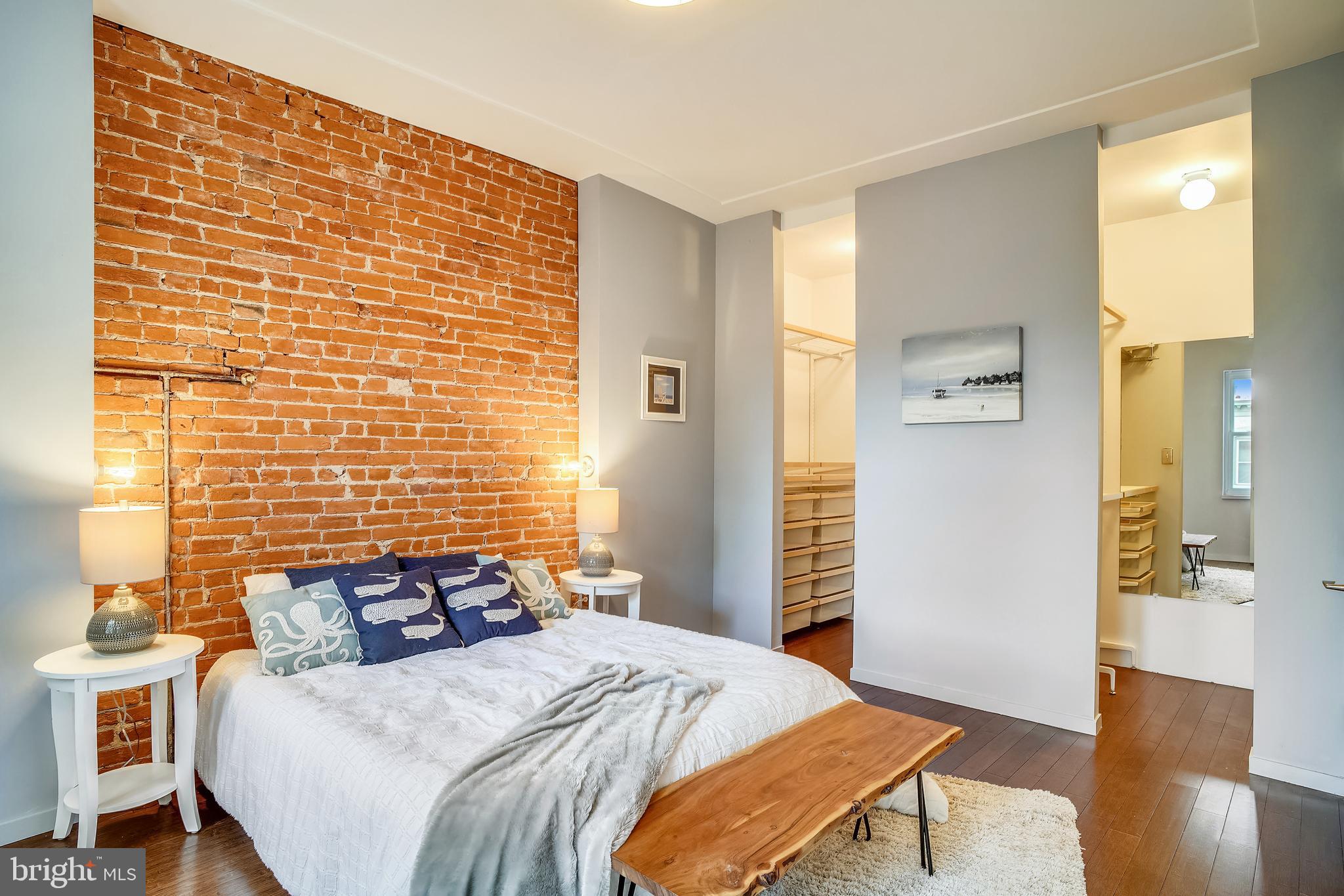 1322 Riggs Street Northwest Washington, DC 20009 - Photo 19 of 40 Owners Suite