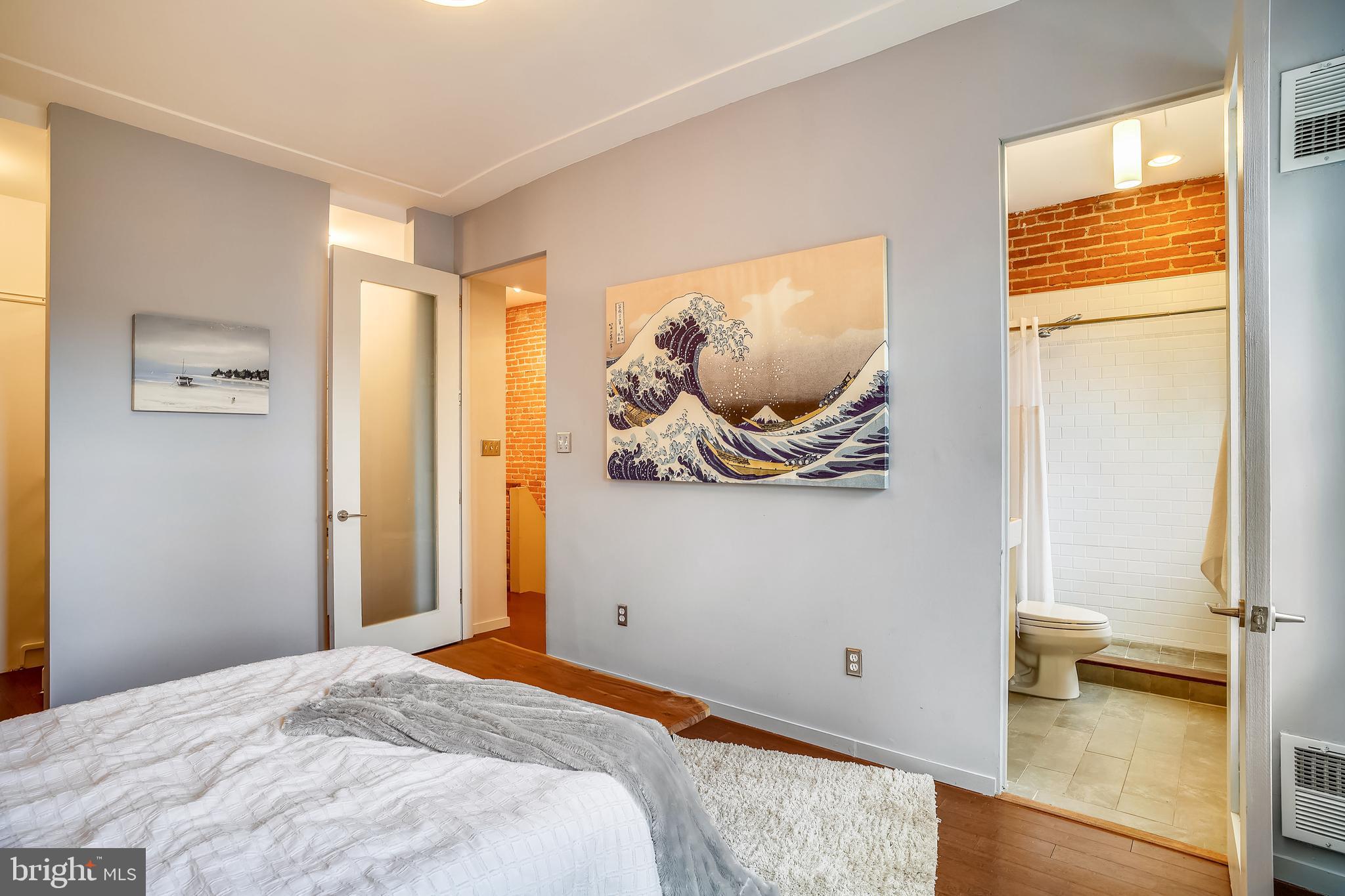 1322 Riggs Street Northwest Washington, DC 20009 - Photo 20 of 40 Owners Suite