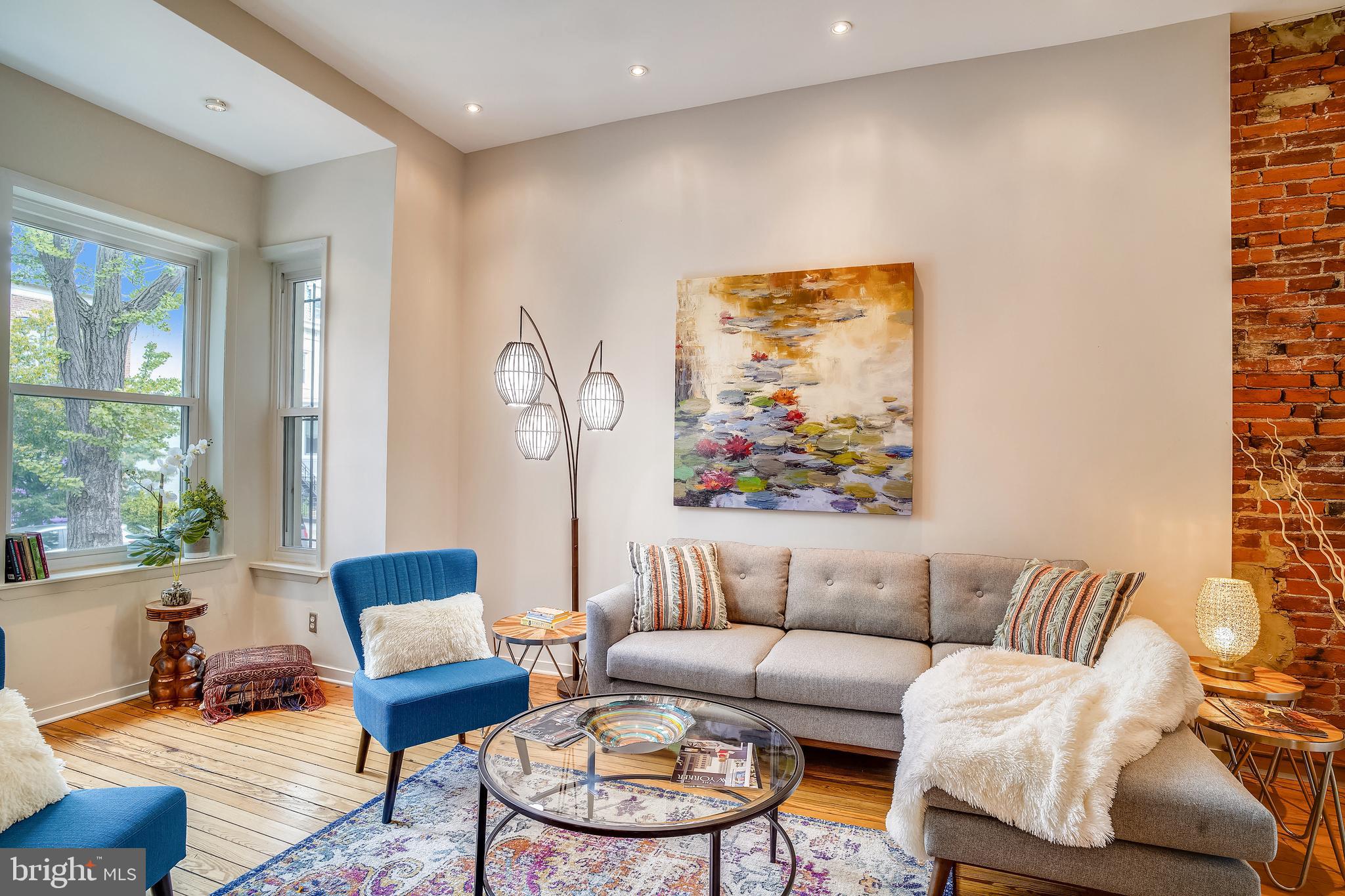 1322 Riggs Street Northwest Washington, DC 20009 - Photo 6 of 40 Living Room