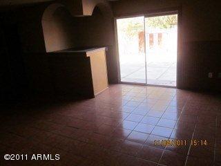 1738 West Darrel Road Phoenix, AZ 85041 - Photo 8 of 11 great room