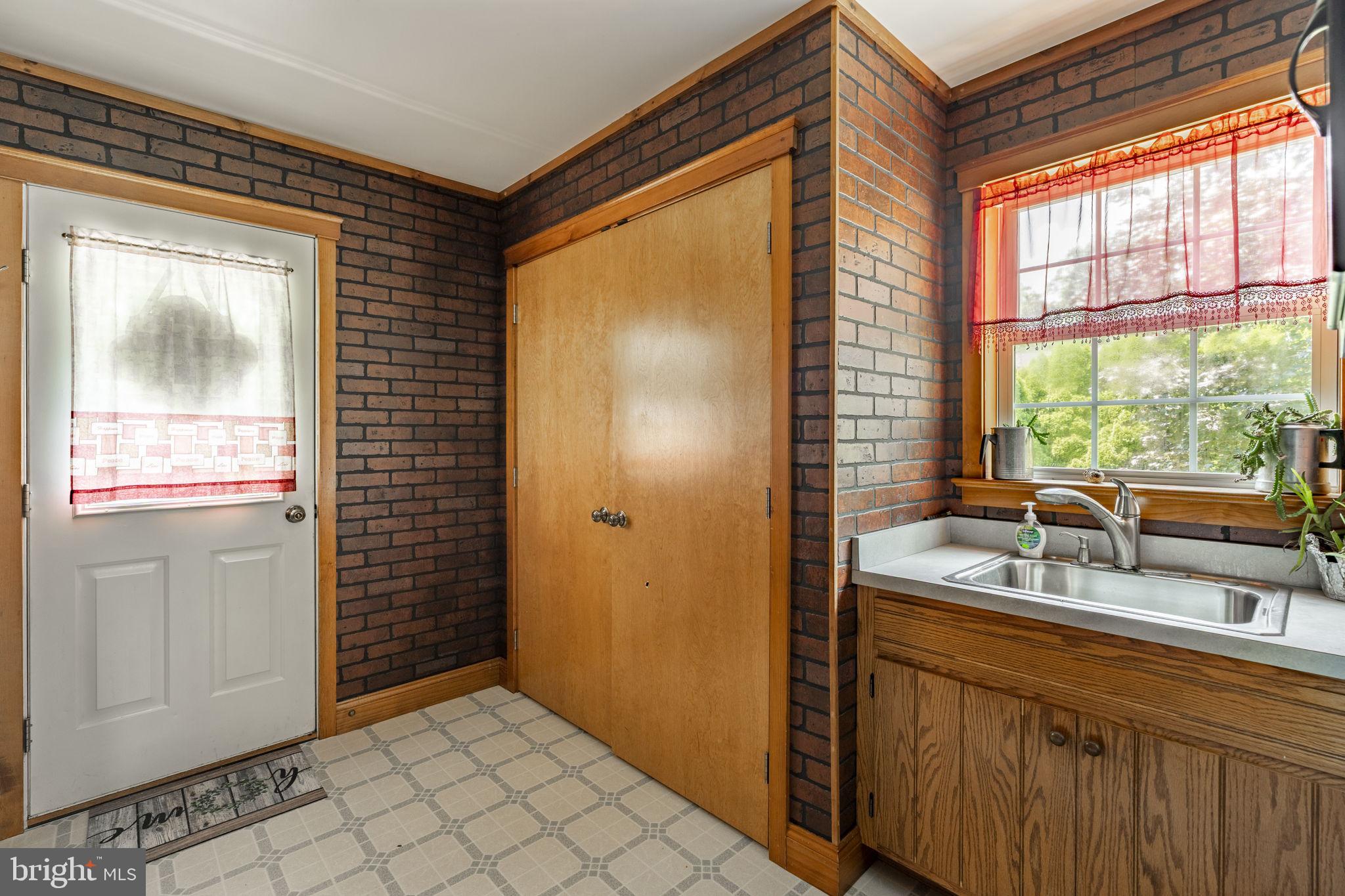 259 Hill Road New Holland, PA 17557 - Photo 39 of 79 Gallery Image 39