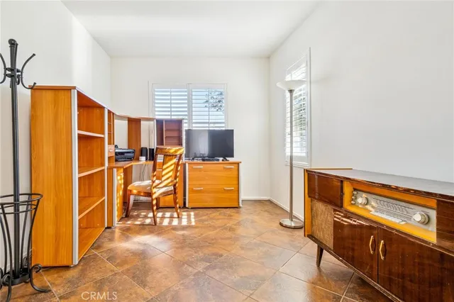 $899,900 | 22939 Raintree Lane, Saugus, CA 91390