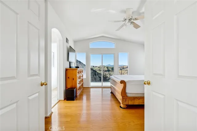 $899,900 | 22939 Raintree Lane, Saugus, CA 91390