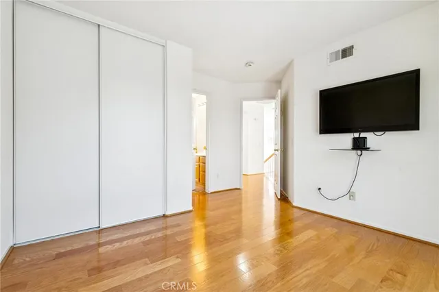 $899,900 | 22939 Raintree Lane, Saugus, CA 91390