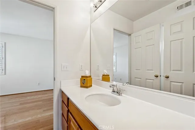 $899,900 | 22939 Raintree Lane, Saugus, CA 91390