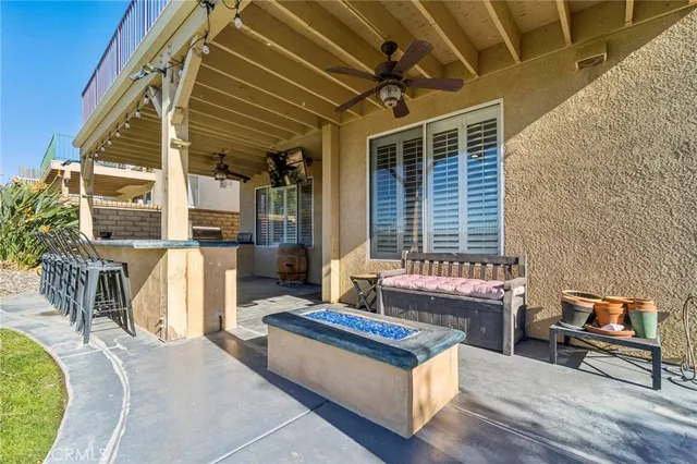 $899,900 | 22939 Raintree Lane, Saugus, CA 91390