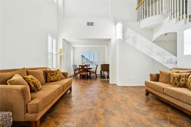 $899,900 | 22939 Raintree Lane, Saugus, CA 91390