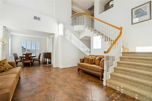 $899,900 | 22939 Raintree Lane, Saugus, CA 91390