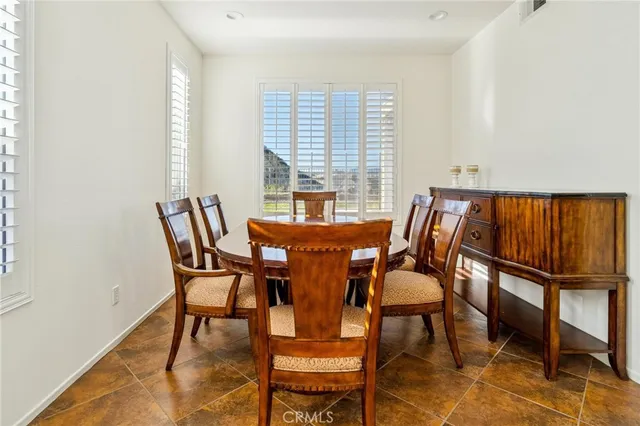 $899,900 | 22939 Raintree Lane, Saugus, CA 91390