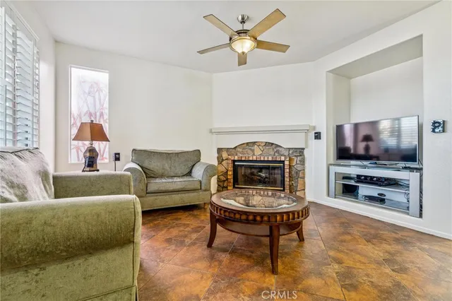 $899,900 | 22939 Raintree Lane, Saugus, CA 91390