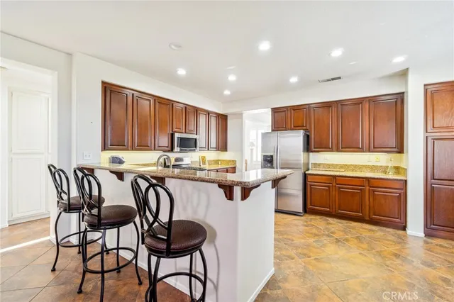 $899,900 | 22939 Raintree Lane, Saugus, CA 91390