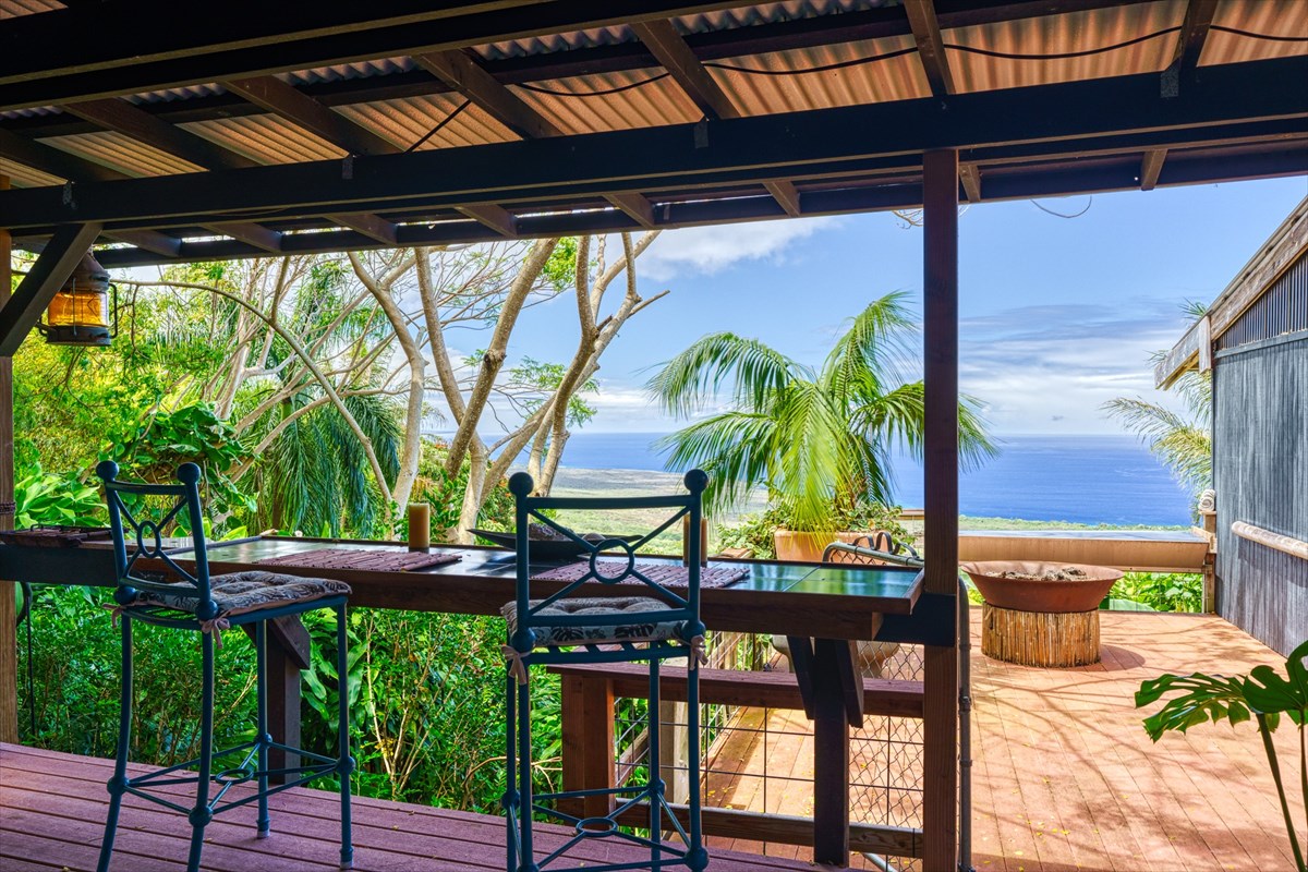 82-5989 Napoopoo Road Captain Cook, HI 96704 - Photo 3 of 23 Gallery Image 3