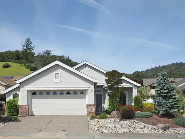 $655,000 | 313 Rolling Hill Court, Cloverdale, CA 95425
