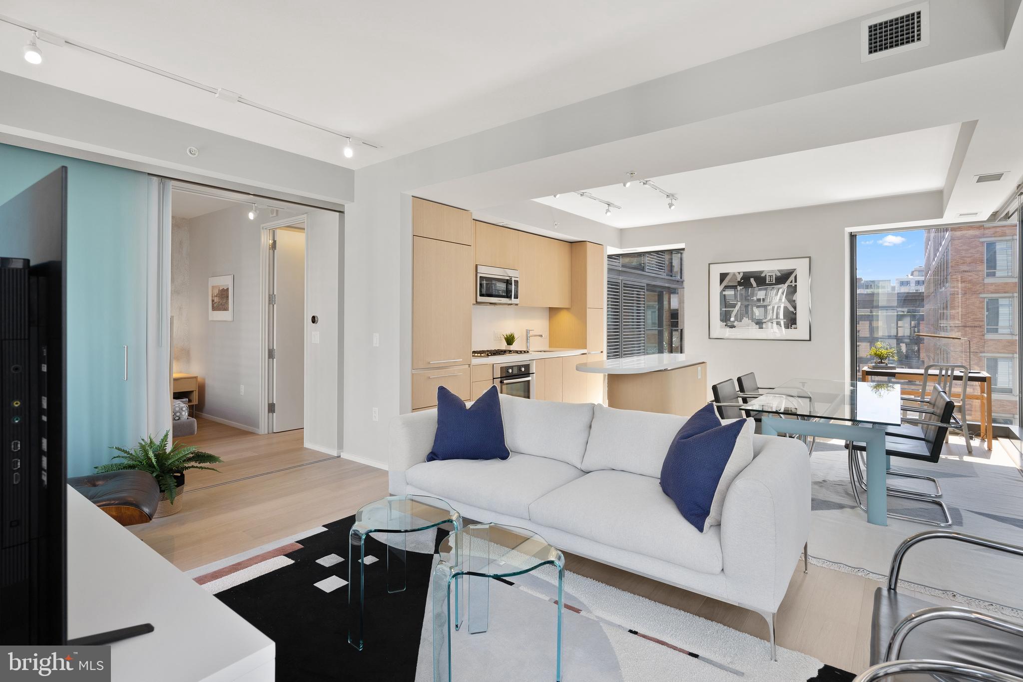 925 H Street Northwest, Unit 501 Washington, DC 20001 - Photo 14 of 32 Unmatched Finishes
