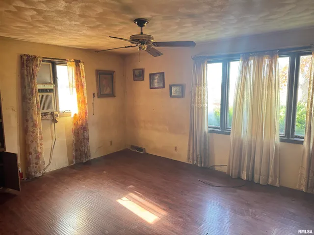 $179,900 | 28597 Ropp Road, Geneseo, IL 61254