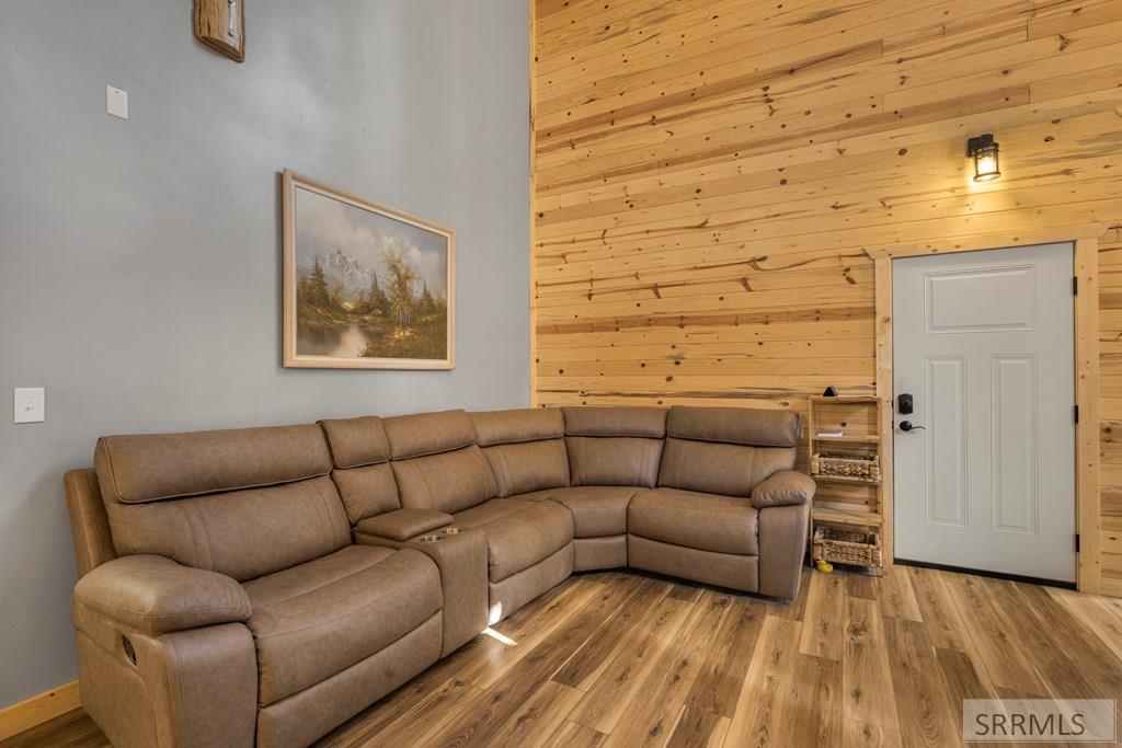 3541 Browning Road Island Park, ID 83429 - Photo 4 of 31