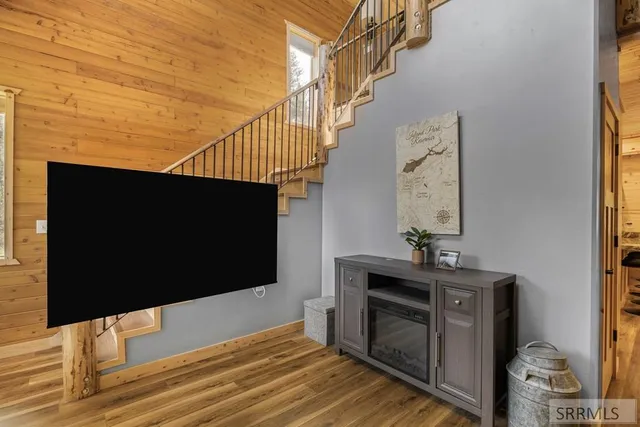 $1,200,000 | 3541 Browning Road, Island Park, ID 83429