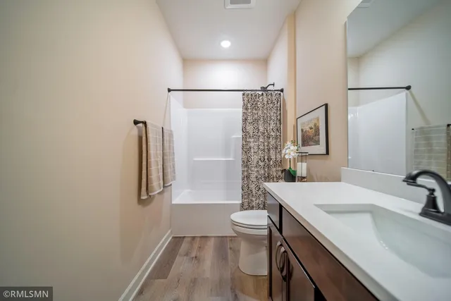 $487,900 | 6701 Ridgewood Drive, Cannon Falls, MN 55009