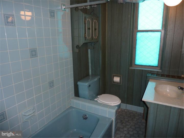 7057 Guilford Road Upper Darby, PA 19082 - Photo 8 of 8