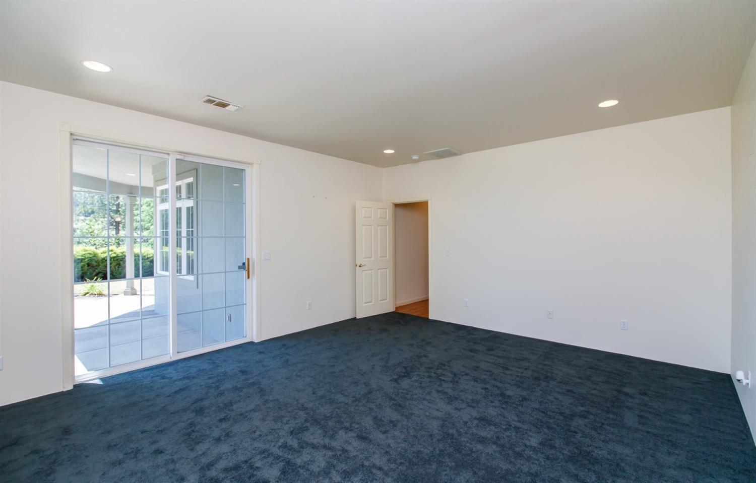 4067 Livingston Road Central Point, OR 97502 - Photo 14 of 34 Additional Photo
