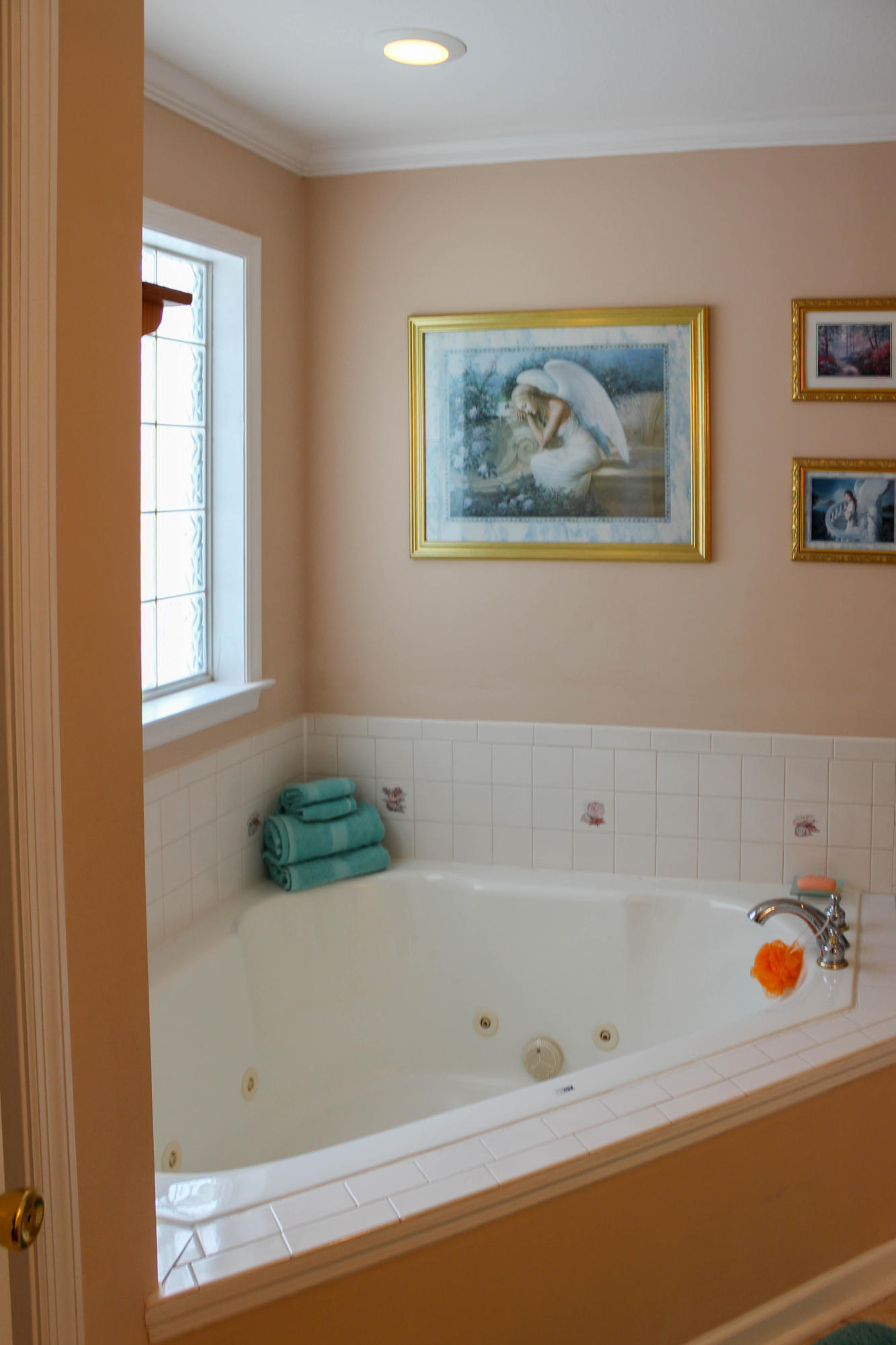 6019 Browntown Road Chattanooga, TN 37415 - Photo 20 of 32 Master Bathroom