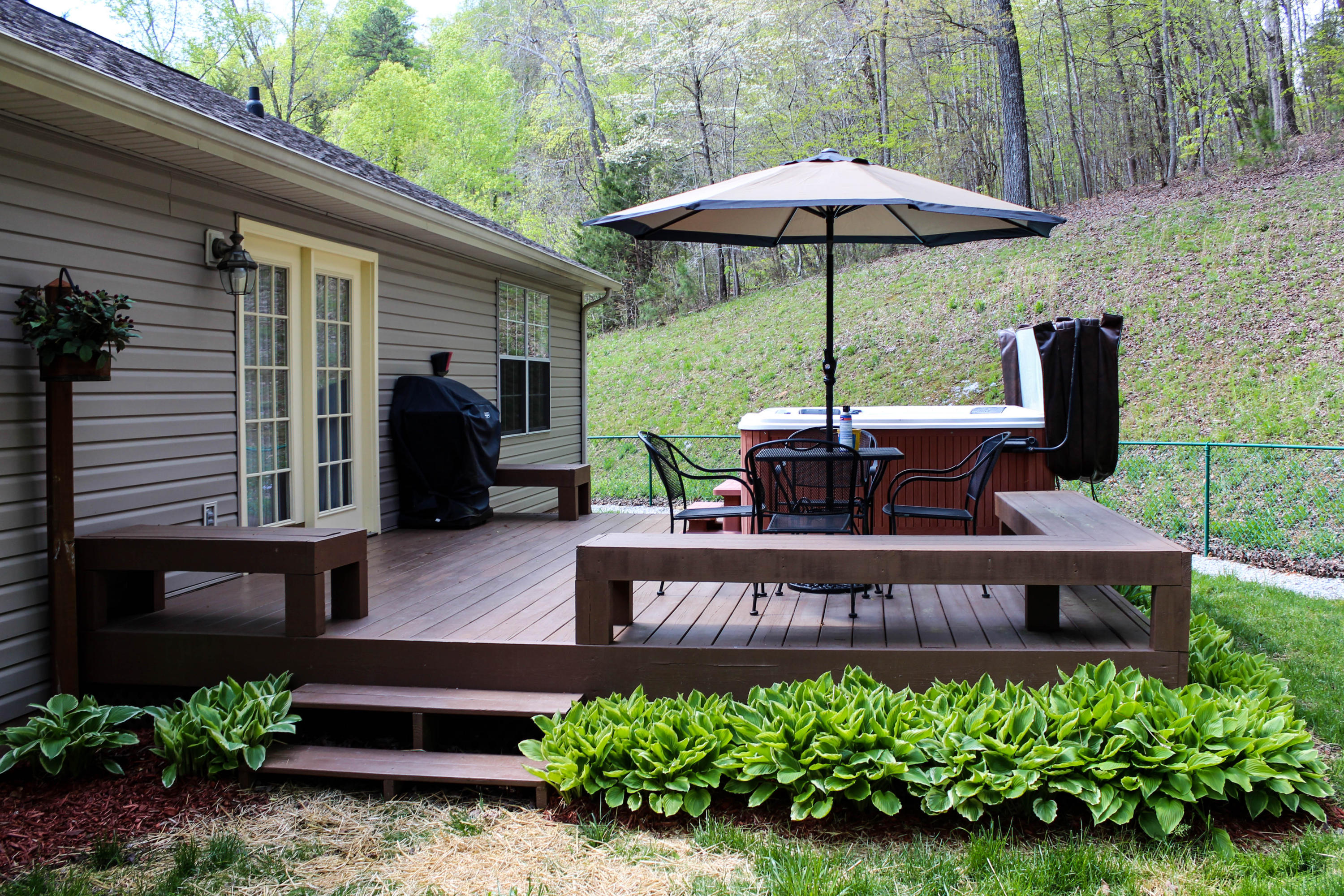 6019 Browntown Road Chattanooga, TN 37415 - Photo 29 of 32 Backyard