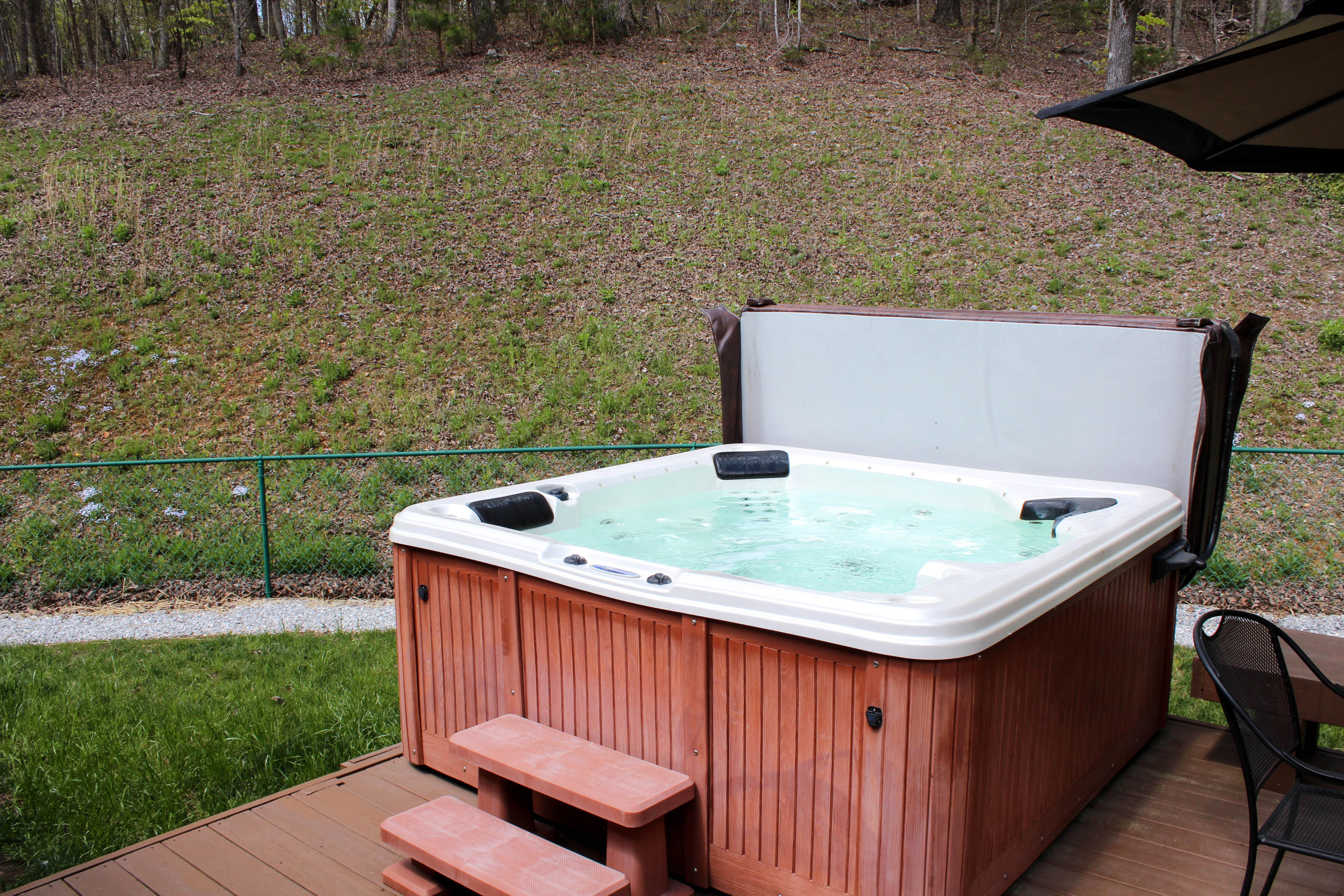 6019 Browntown Road Chattanooga, TN 37415 - Photo 30 of 32 Hot Tub