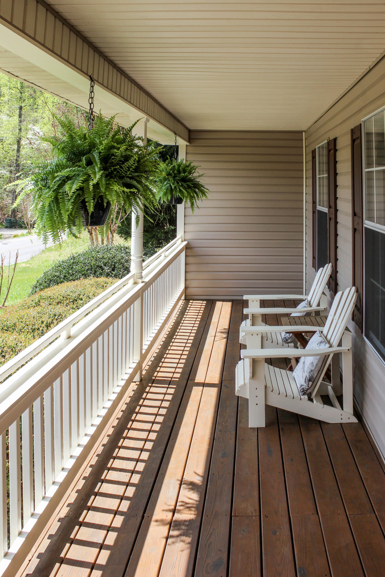 6019 Browntown Road Chattanooga, TN 37415 - Photo 5 of 32 Covered Porch