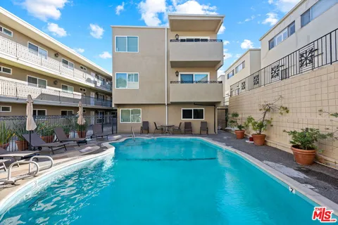 $639,000 | 11646 Chenault Street, Unit 2, Los Angeles, CA 90049