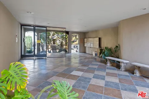 $639,000 | 11646 Chenault Street, Unit 2, Los Angeles, CA 90049