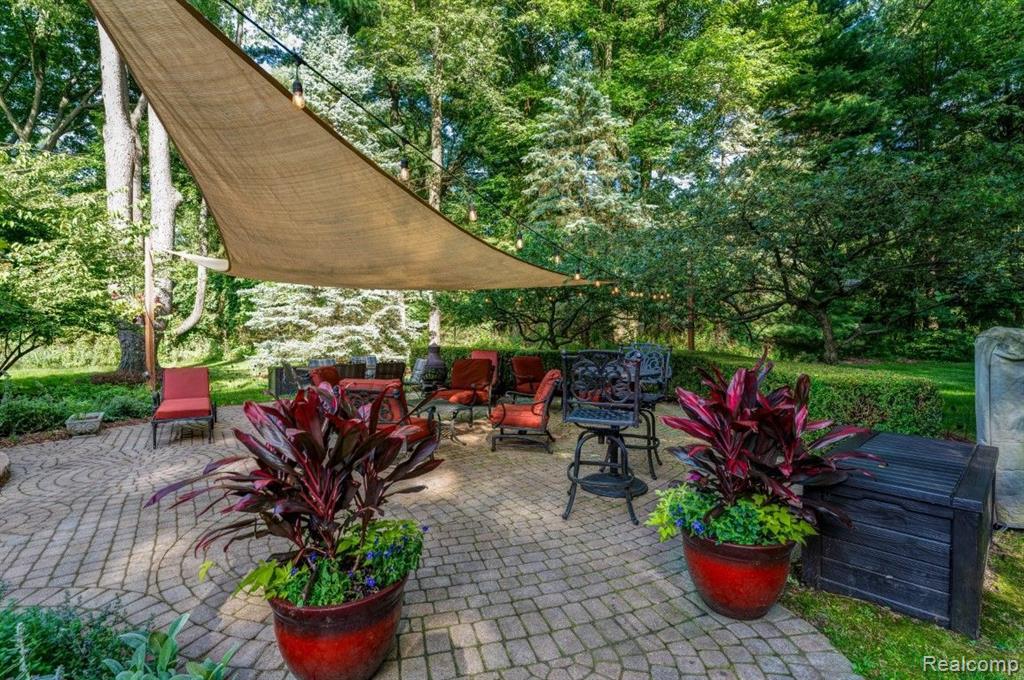 28265 West 14 Mile Road Farmington Hills, MI 48334 - Photo 14 of 69