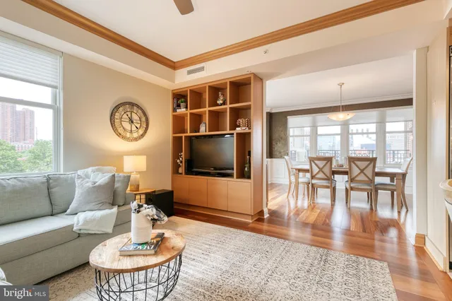 $999,000 | 801 Key Highway, Unit 316, Baltimore, MD 21230