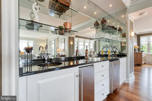 $999,000 | 801 Key Highway, Unit 316, Baltimore, MD 21230