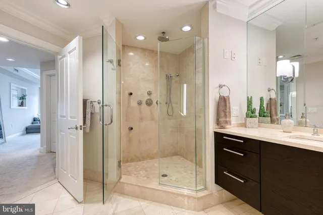 $999,000 | 801 Key Highway, Unit 316, Baltimore, MD 21230