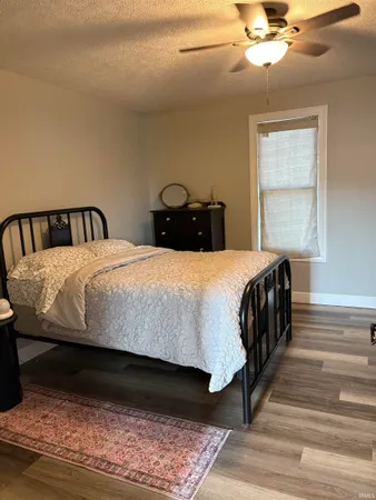 $189,900 | 210 East 15th Street, Jasper, IN 47546