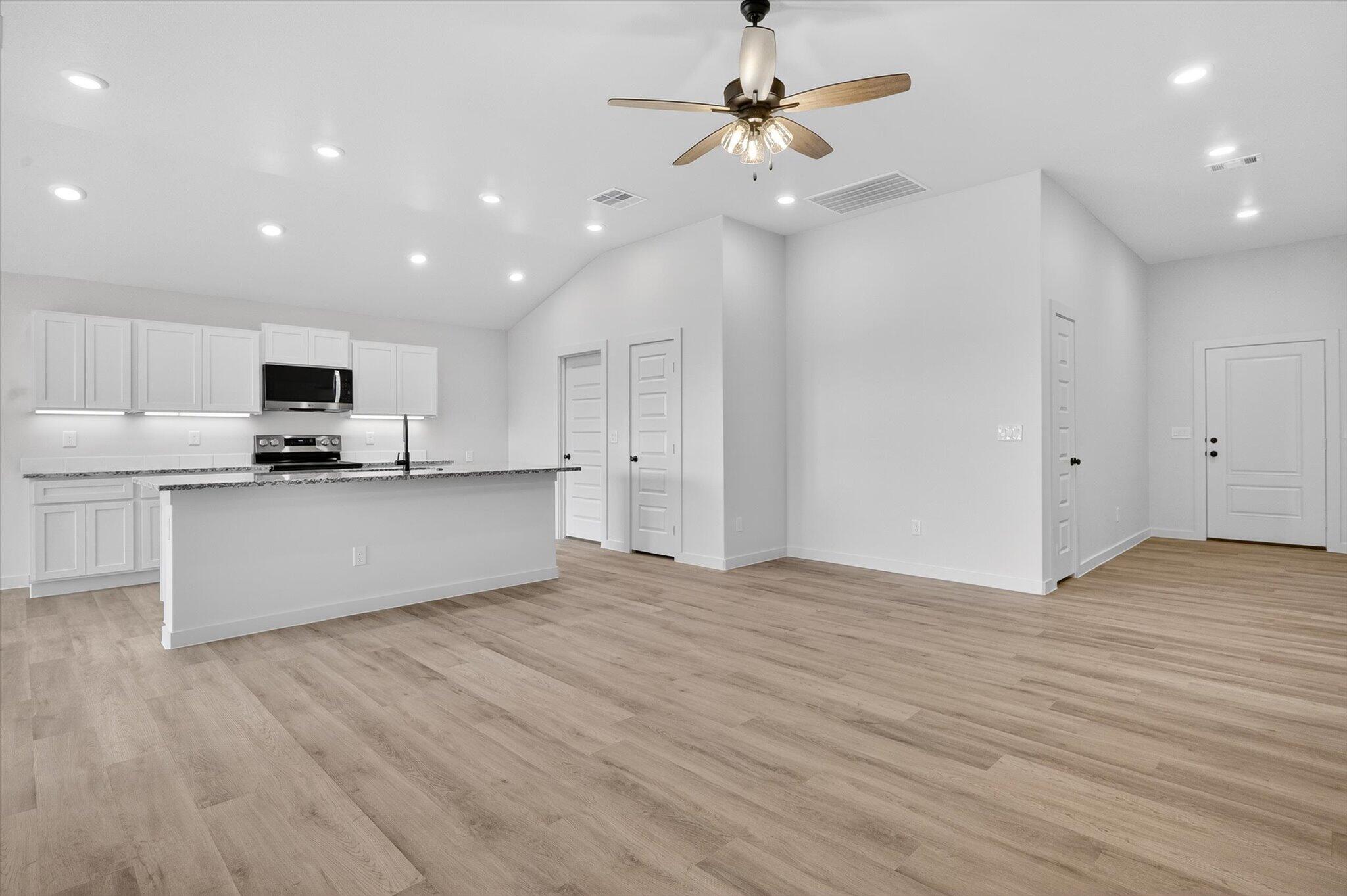 6315 Virginia Avenue Lubbock, TX 79407 - Photo 6 of 23 07-6315 Virginia 1886