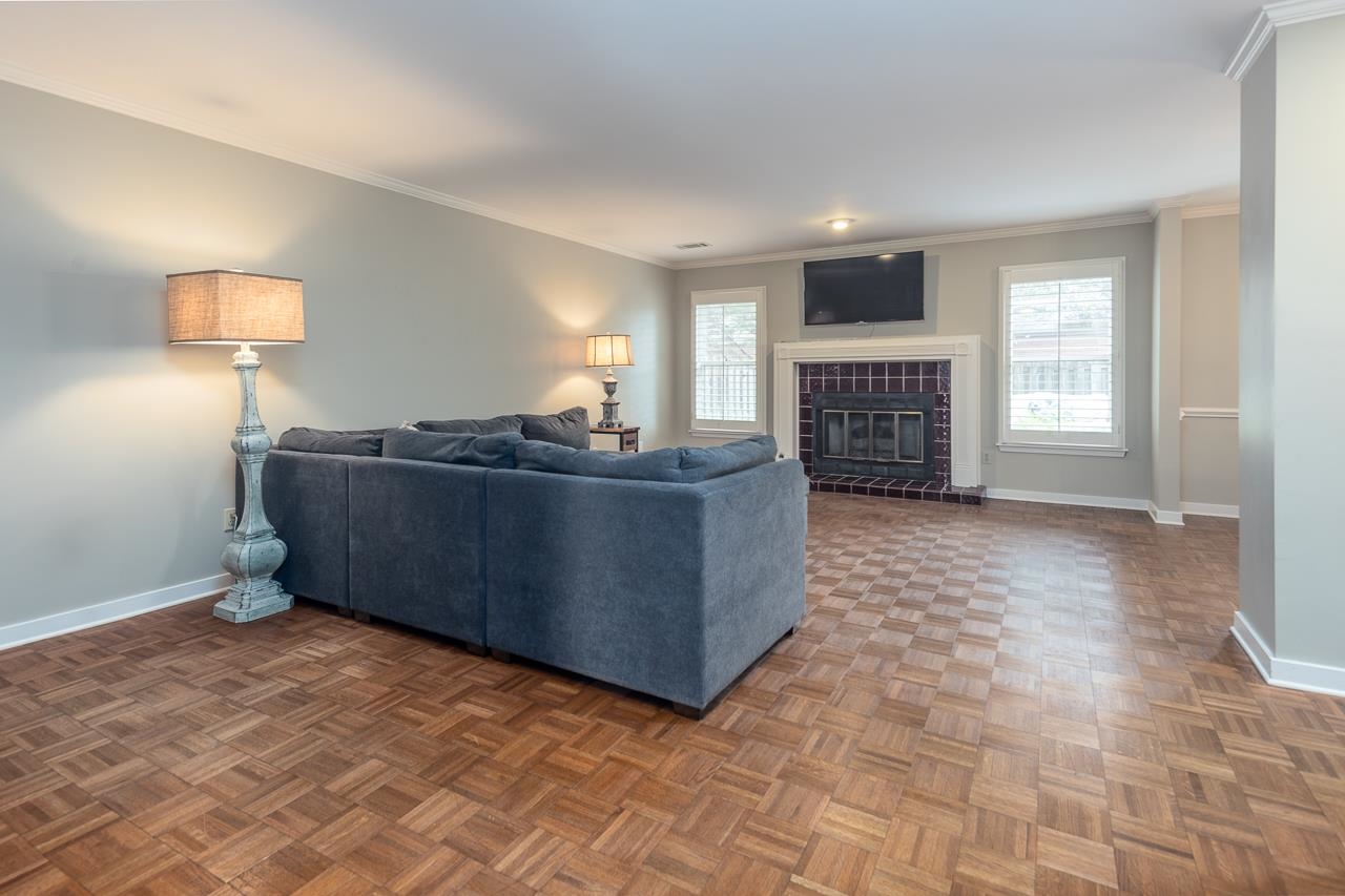 1888 Allenby Road Germantown, TN 38139 - Photo 8 of 25 Gallery Image 8