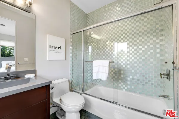 $13,500 | 841 North Crescent Heights Boulevard, Los Angeles, CA 90046