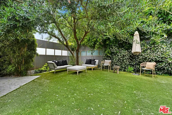 $13,500 | 841 North Crescent Heights Boulevard, Los Angeles, CA 90046