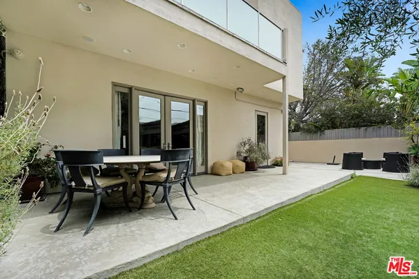 $13,500 | 841 North Crescent Heights Boulevard, Los Angeles, CA 90046