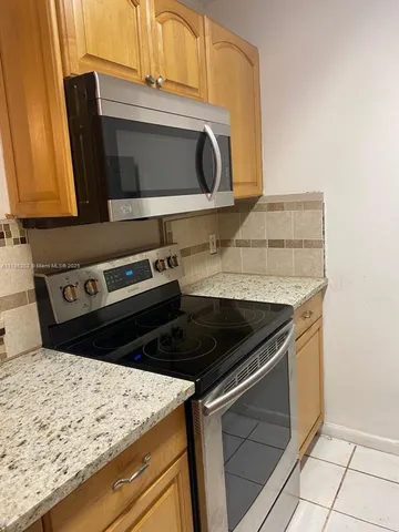 $175,000 | 15 Crossings Circle, Unit A, Boynton Beach, FL 33435