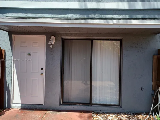 $175,000 | 15 Crossings Circle, Unit A, Boynton Beach, FL 33435