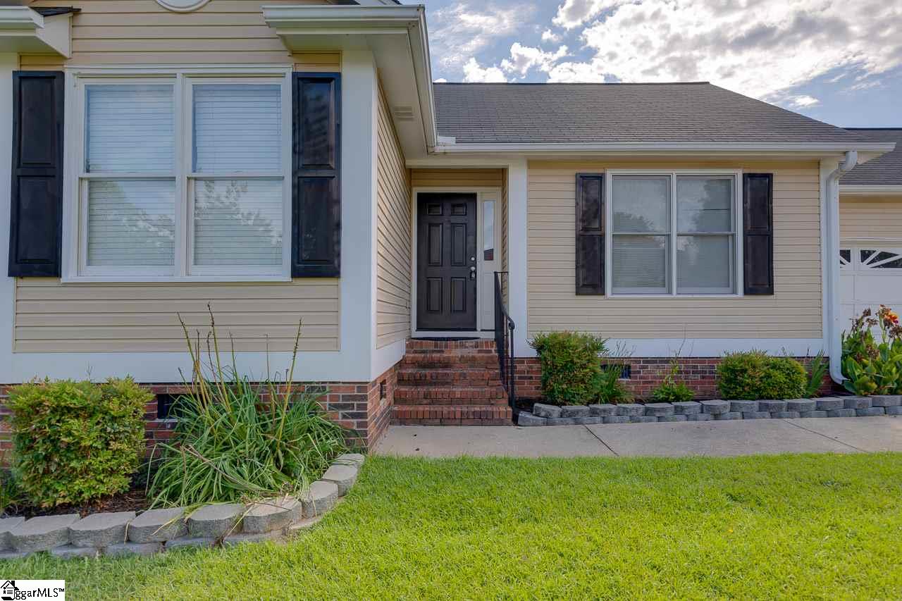 22 Fortson Way Fountain Inn, SC 29644 - Photo 4 of 34 Gallery Image 4