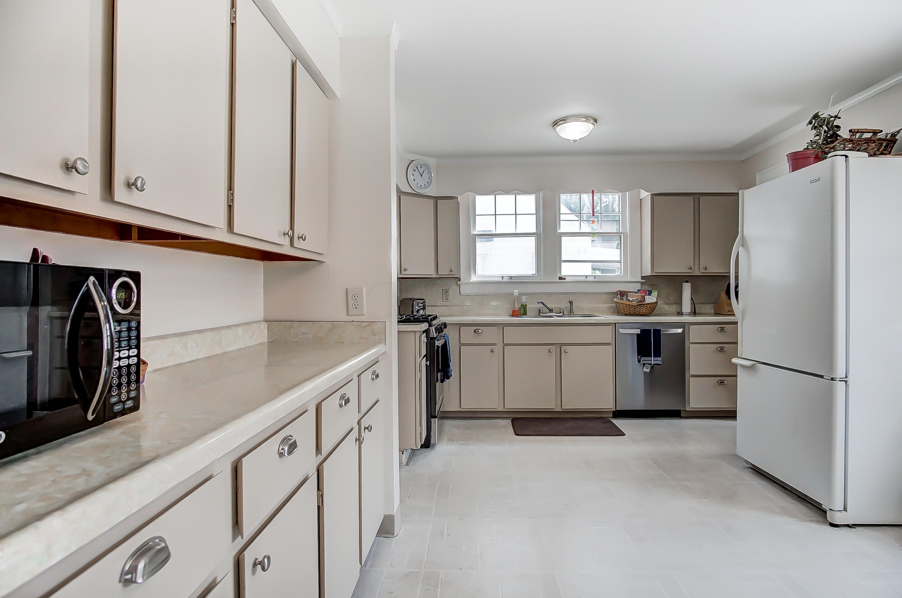 559 Arden Road Columbus, OH 43214 - Photo 10 of 32 Gallery Image 10