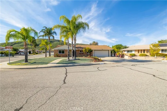 $424,000 | 28061 Winthrop Court, Menifee, CA 92586