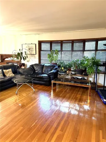 $925,000 | 482 Steuben Street | Grasmere